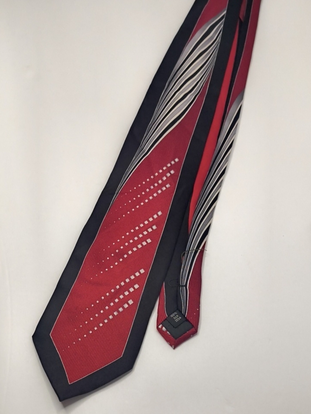 Puritan Silk Red and Black Diagonal Pattern Tie